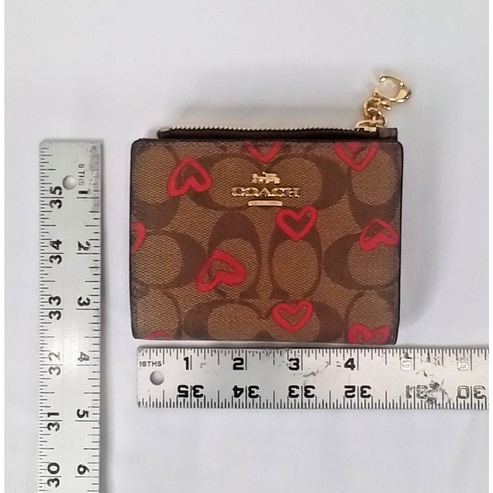 Coach Signature C Wallet W/ Hearts #J2406 - Picture 11 of 11